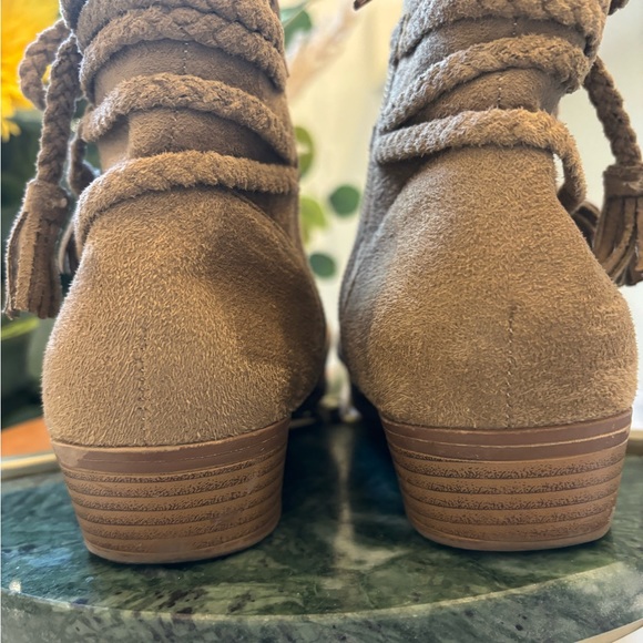 U.S.P - Picture 7 of 10